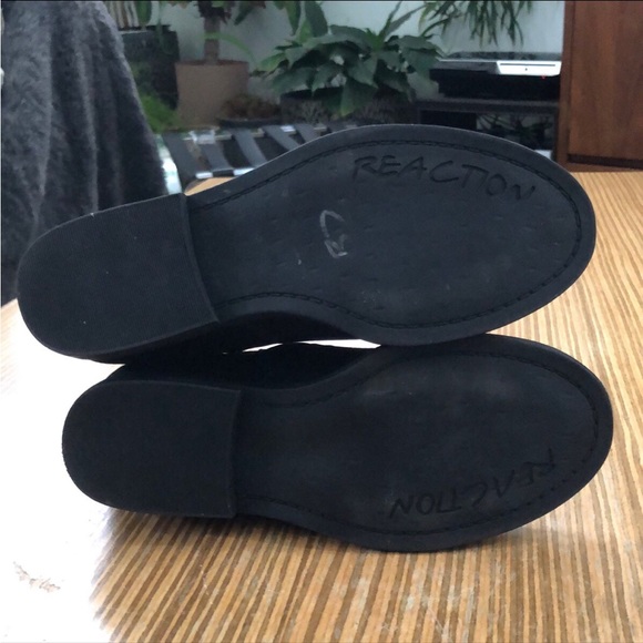 Kenneth Cole Reaction Black Lift-It Booties Boots 7 - Picture 6 of 7